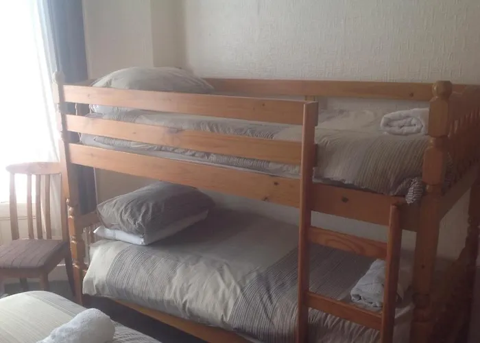 San Diego Guest House - Near Pleasure Beach